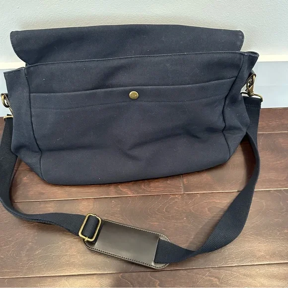 Brooks brothers messenger bag - Picture 3 of 12